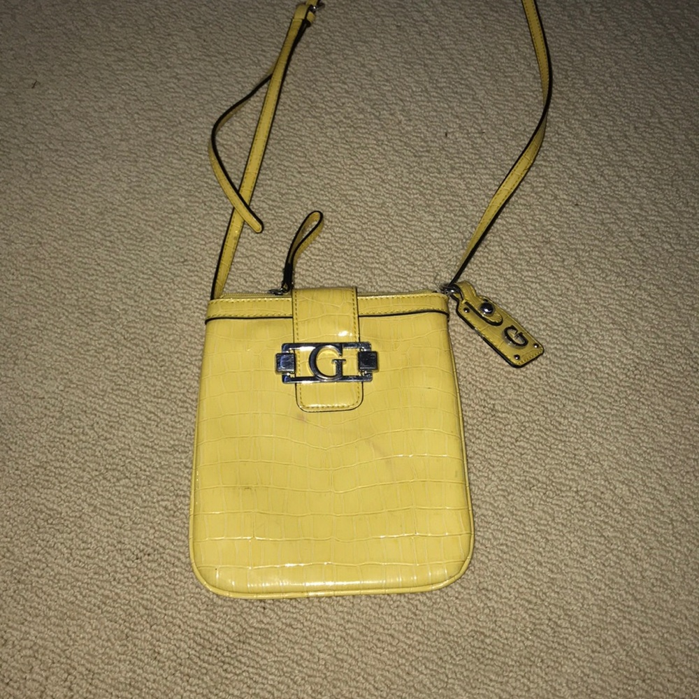 Yellow Guess slash bag